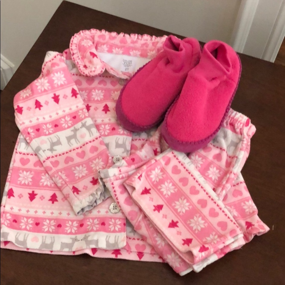 Flannel sleepwear and slippers